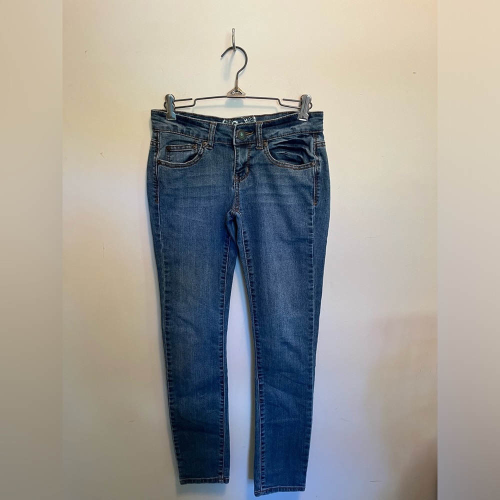 SO, girls youth size 3, medium blue skinny jeans